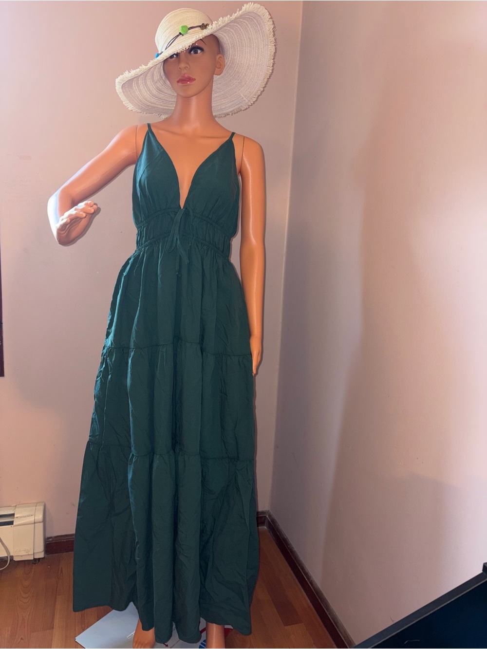 Emerald Green V-Neck Spaghetti-Strap Tiered Maxi Dress